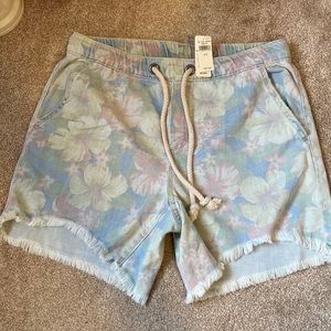 Aerie mid length short